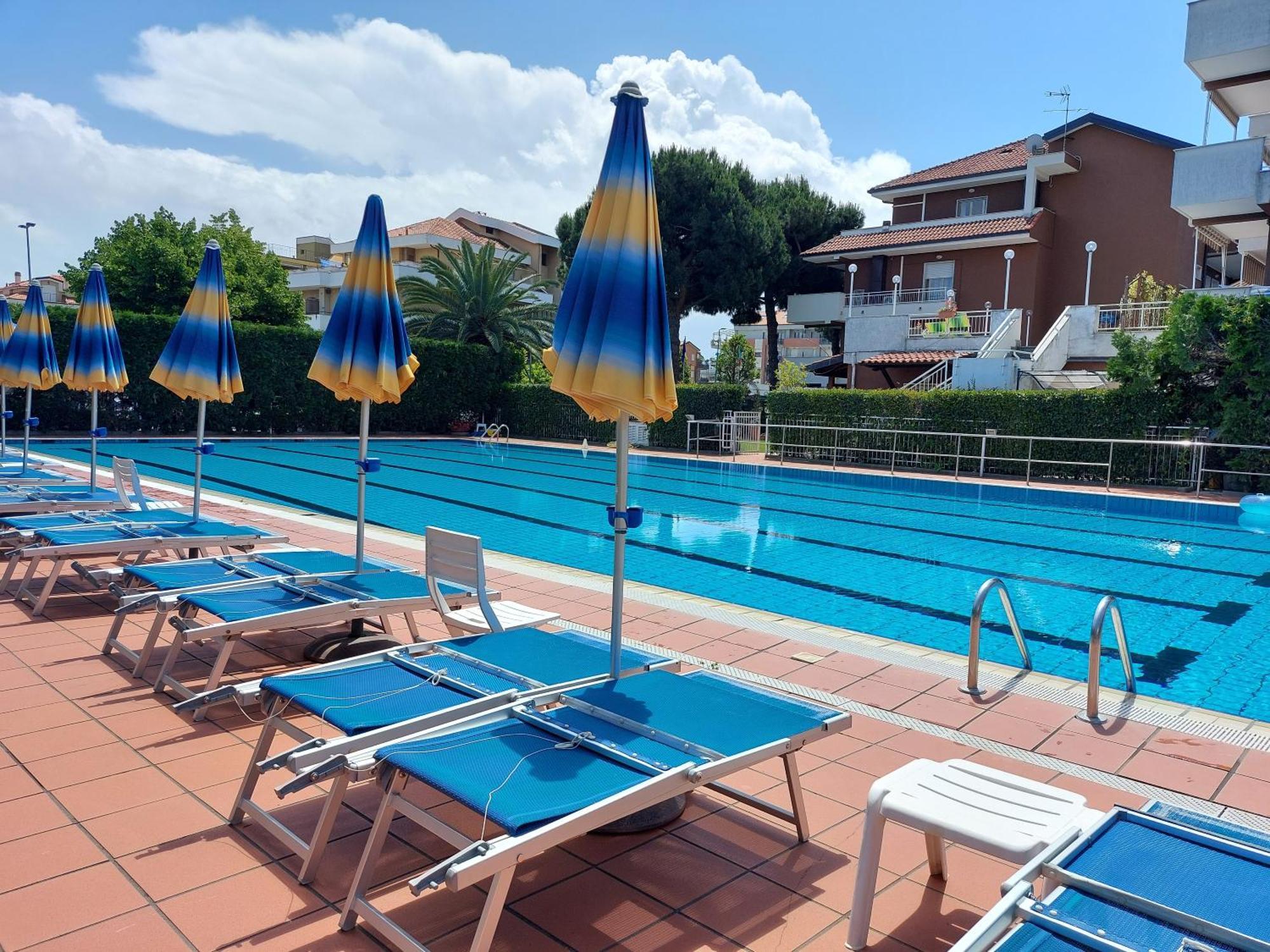 Residence Aurora Albenga Exterior foto