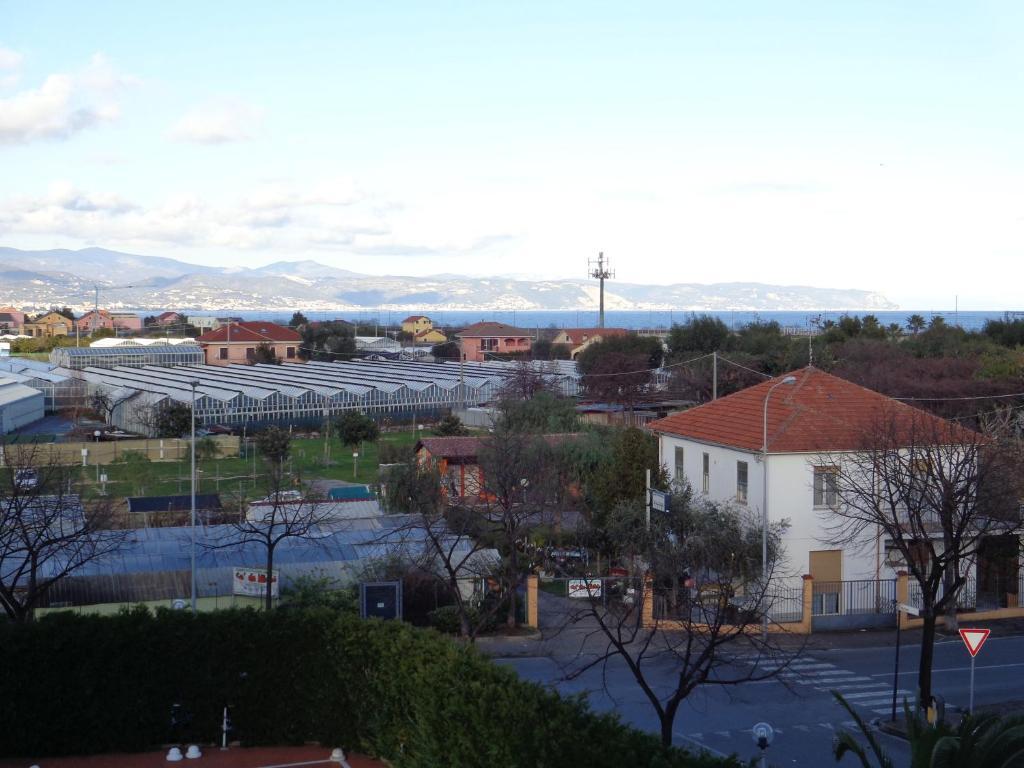 Residence Aurora Albenga Quarto foto