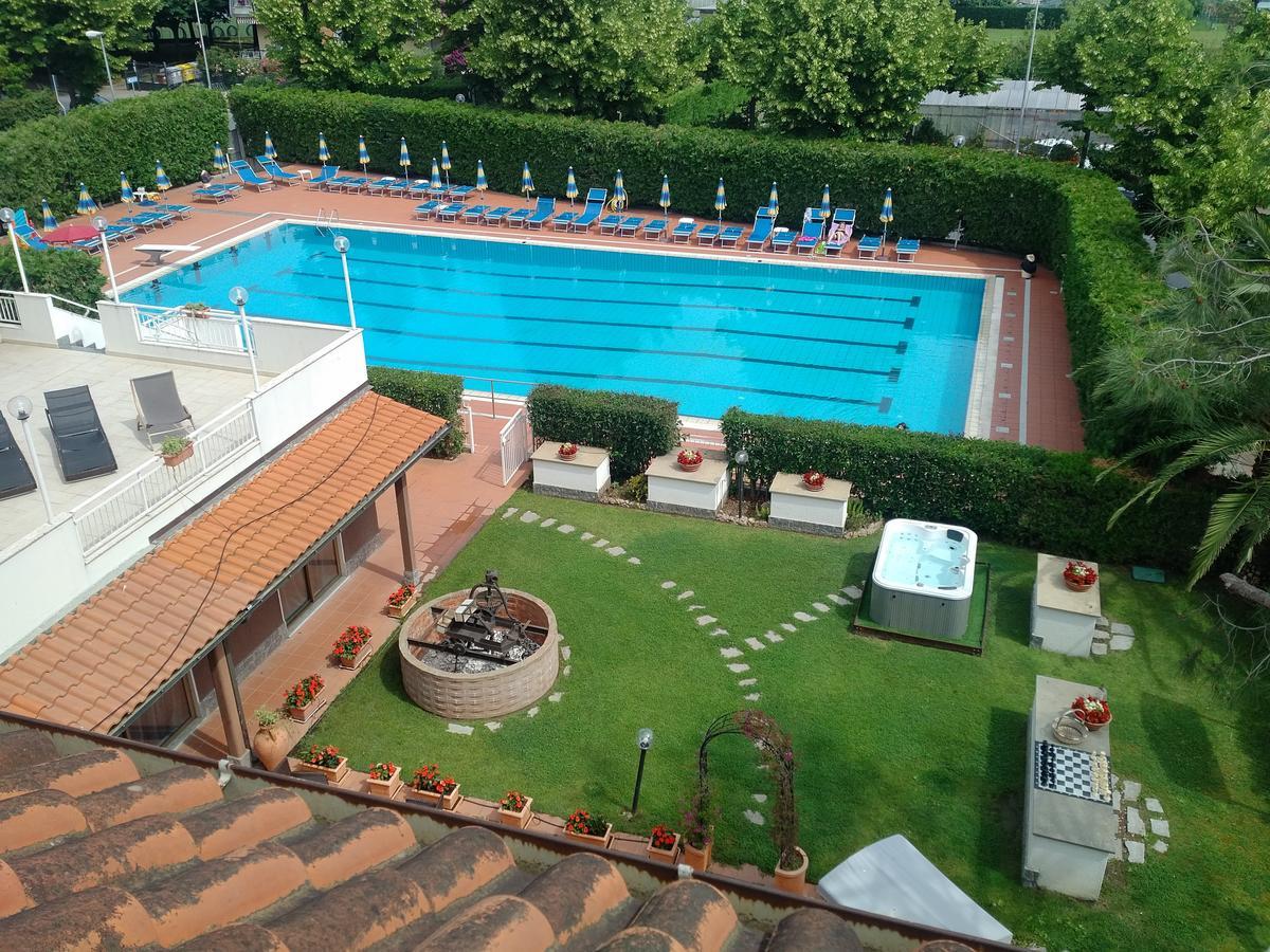 Residence Aurora Albenga Exterior foto